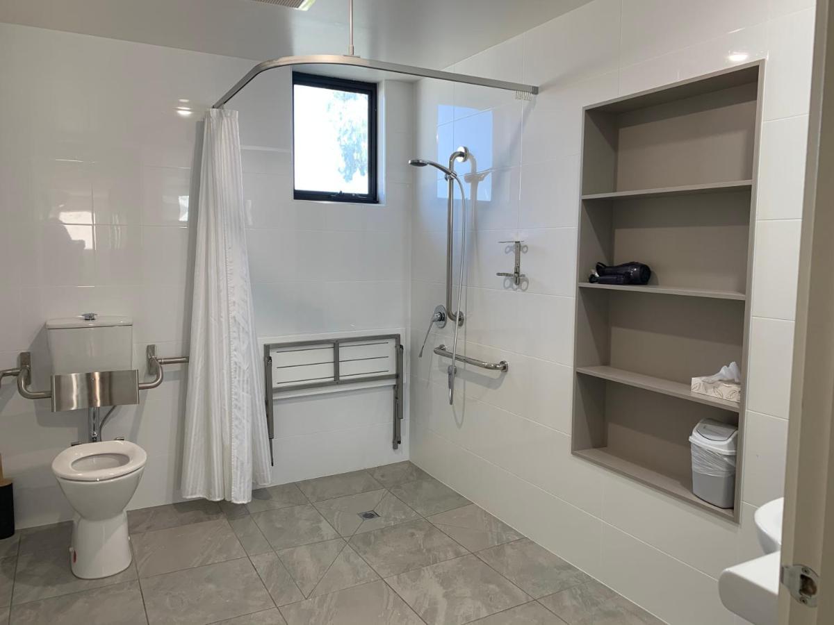 Captain's Cove Accessible Luxury With Free Netflix Paynesville