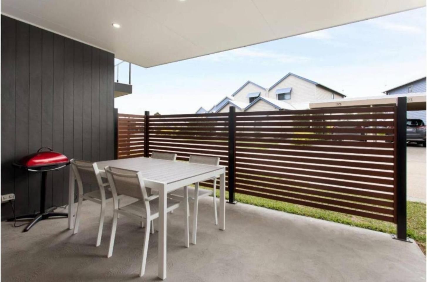 Apartment Captain's Cove Accessible Luxury With Free Netflix